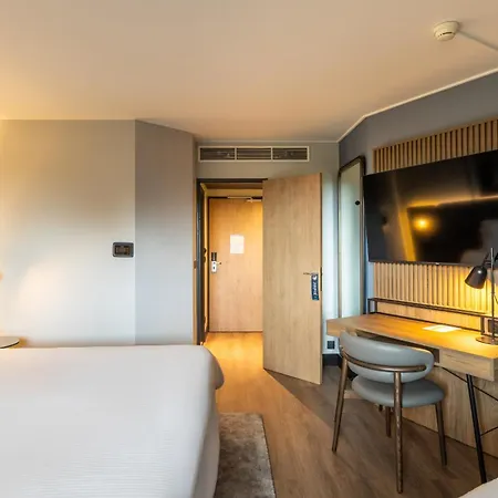 Golden Tulip Cdg Airport Hotel 4*